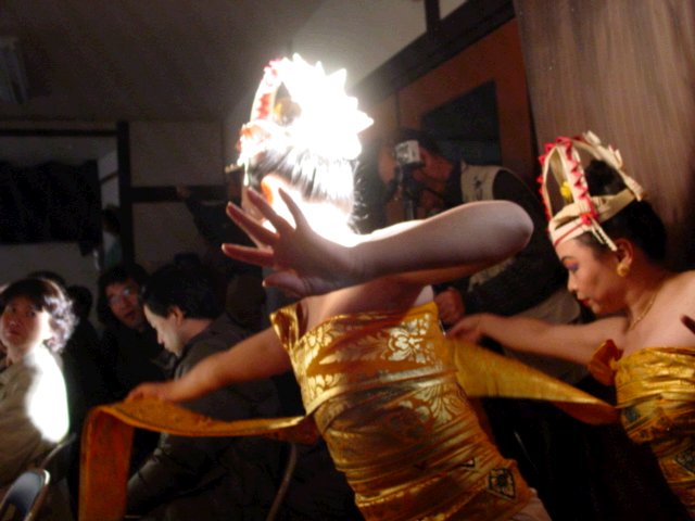 20051123nigiwai136.JPG