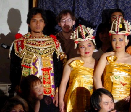 20051123nigiwai234.JPG